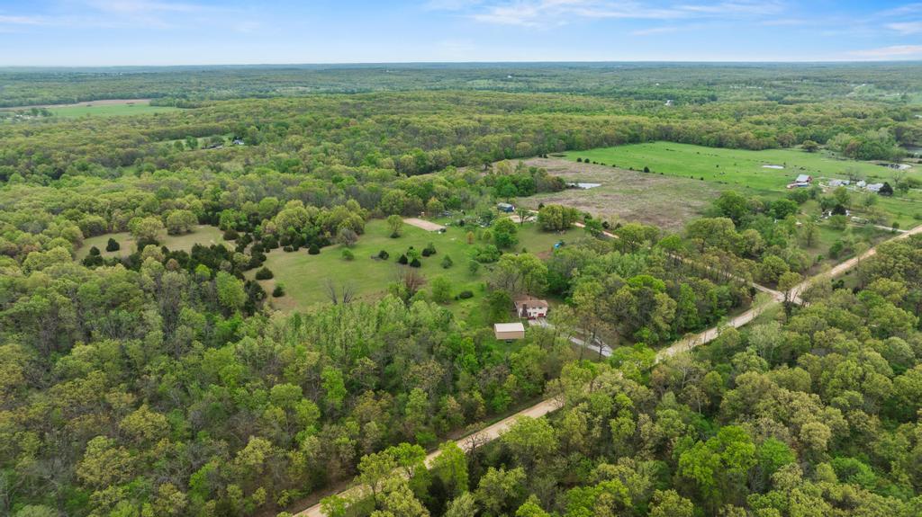 Photo 5 - Residential for sale – 10689 S S. 425 Road  El Dorado Springs, MO