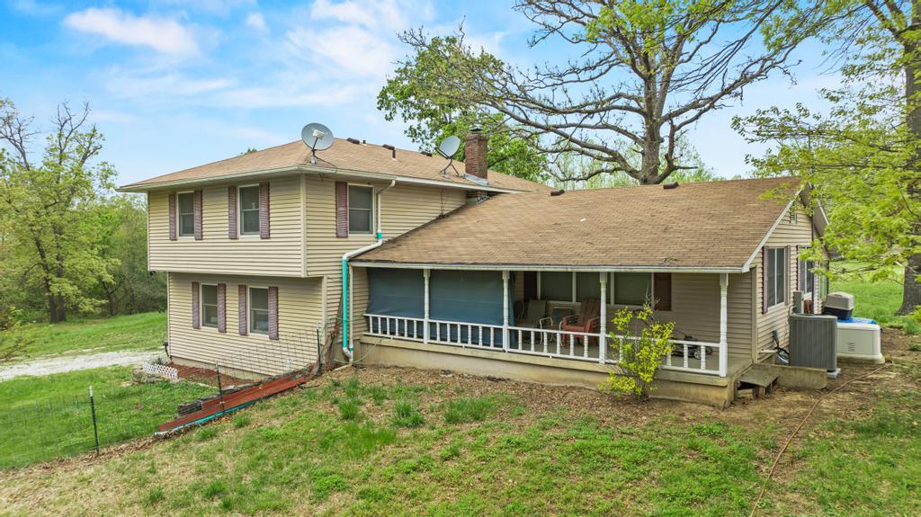 Photo 10 - Residential for sale – 10689 S S. 425 Road  El Dorado Springs, MO