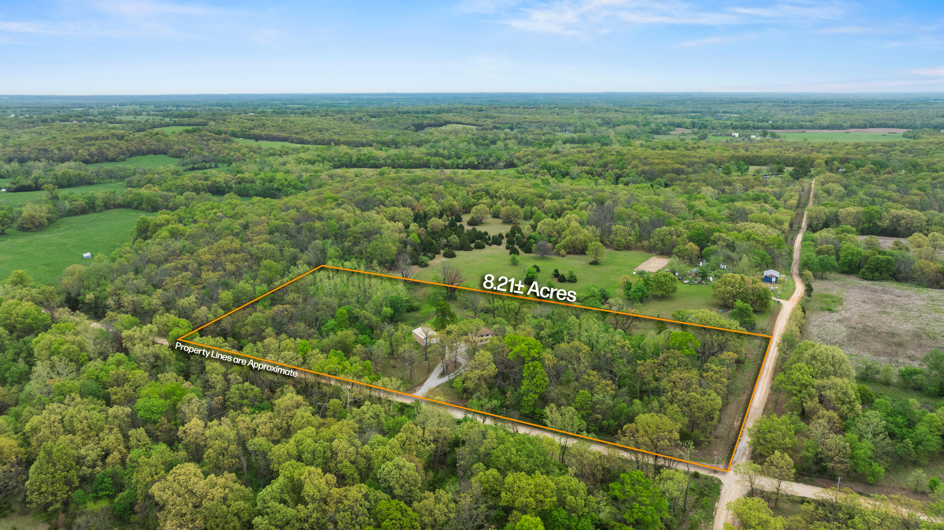 Photo 2 - Residential for sale – 10689 S S. 425 Road  El Dorado Springs, MO
