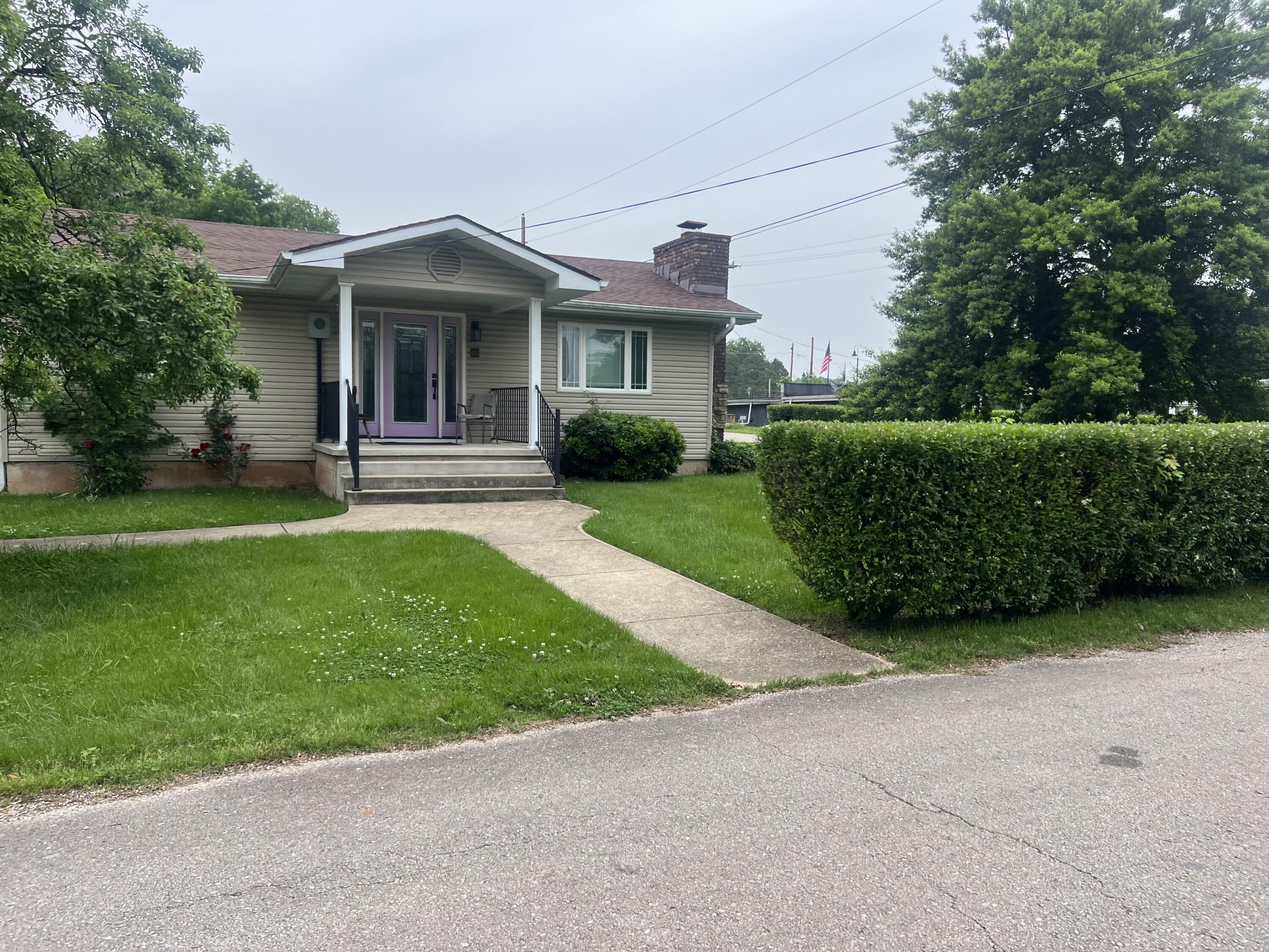 Residential for sale – 402  Elsie Street Street  Van Buren, MO