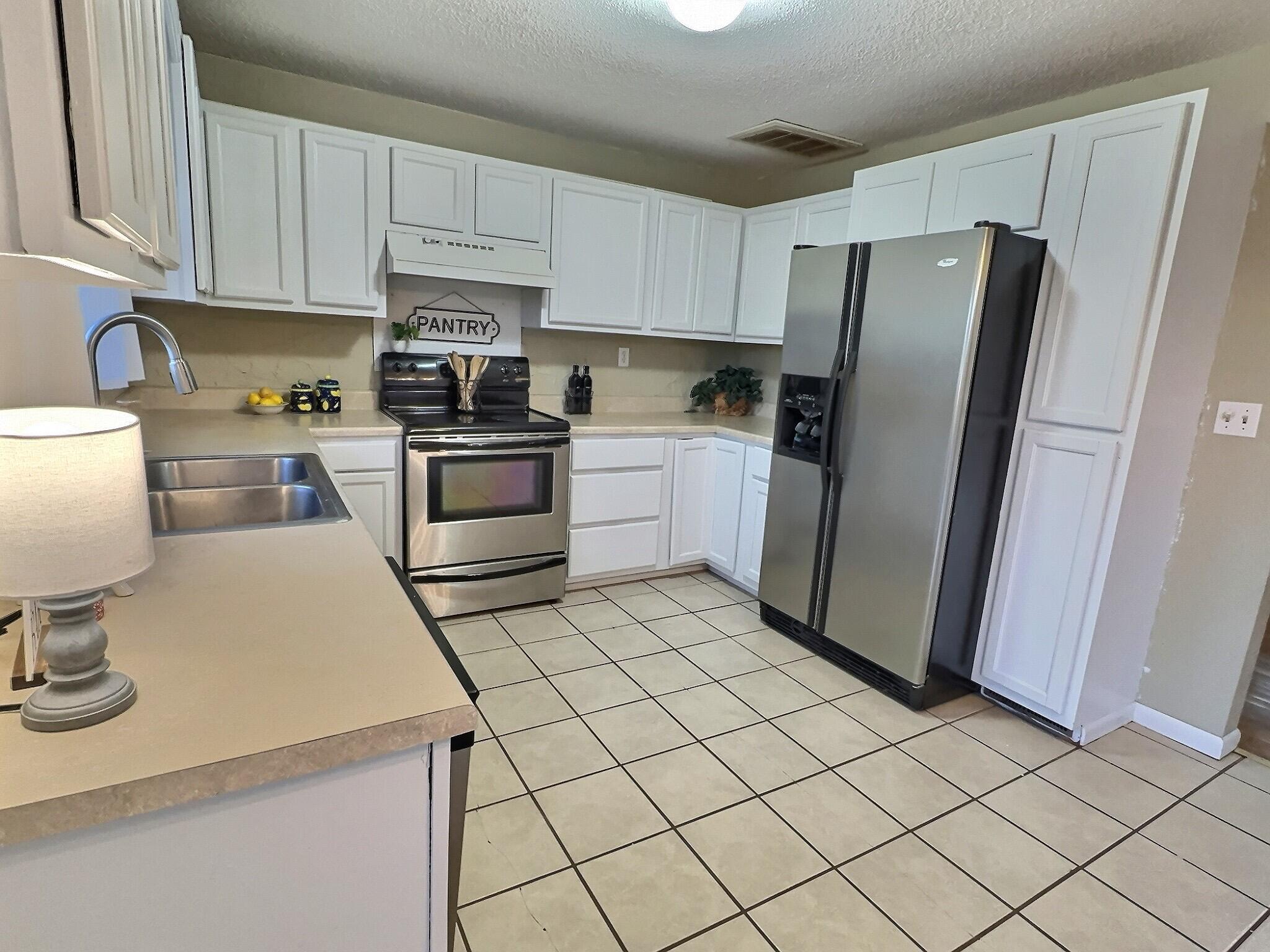 Photo 4 - Residential for sale – 1707  Witt Drive  El Dorado Springs, MO