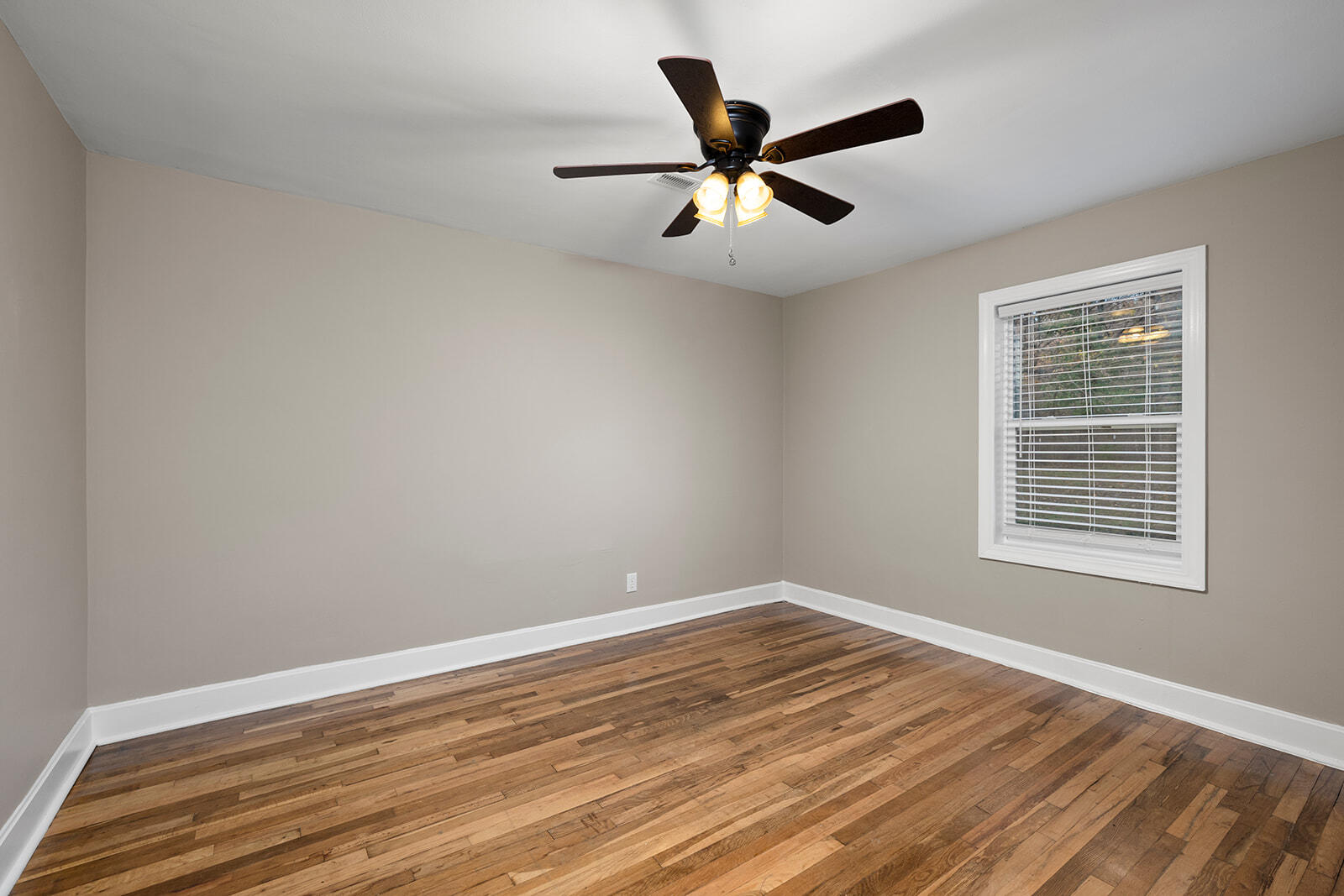 Photo 126 - Residential for sale – 621 S Woodhaven Road  Nixa, MO