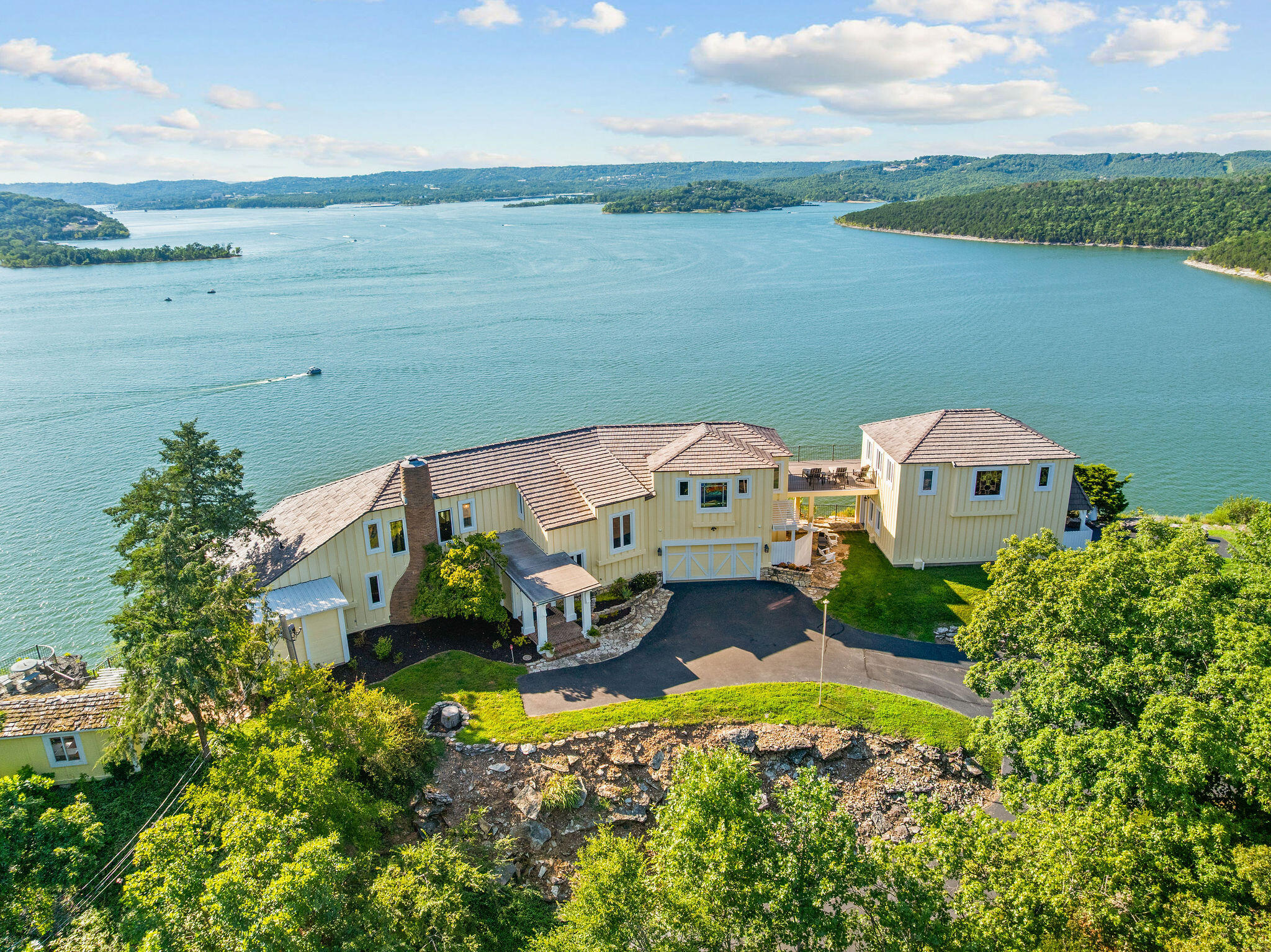 Photo 5 - Residential for sale – 375  Slane Chapel Road  Branson West, MO