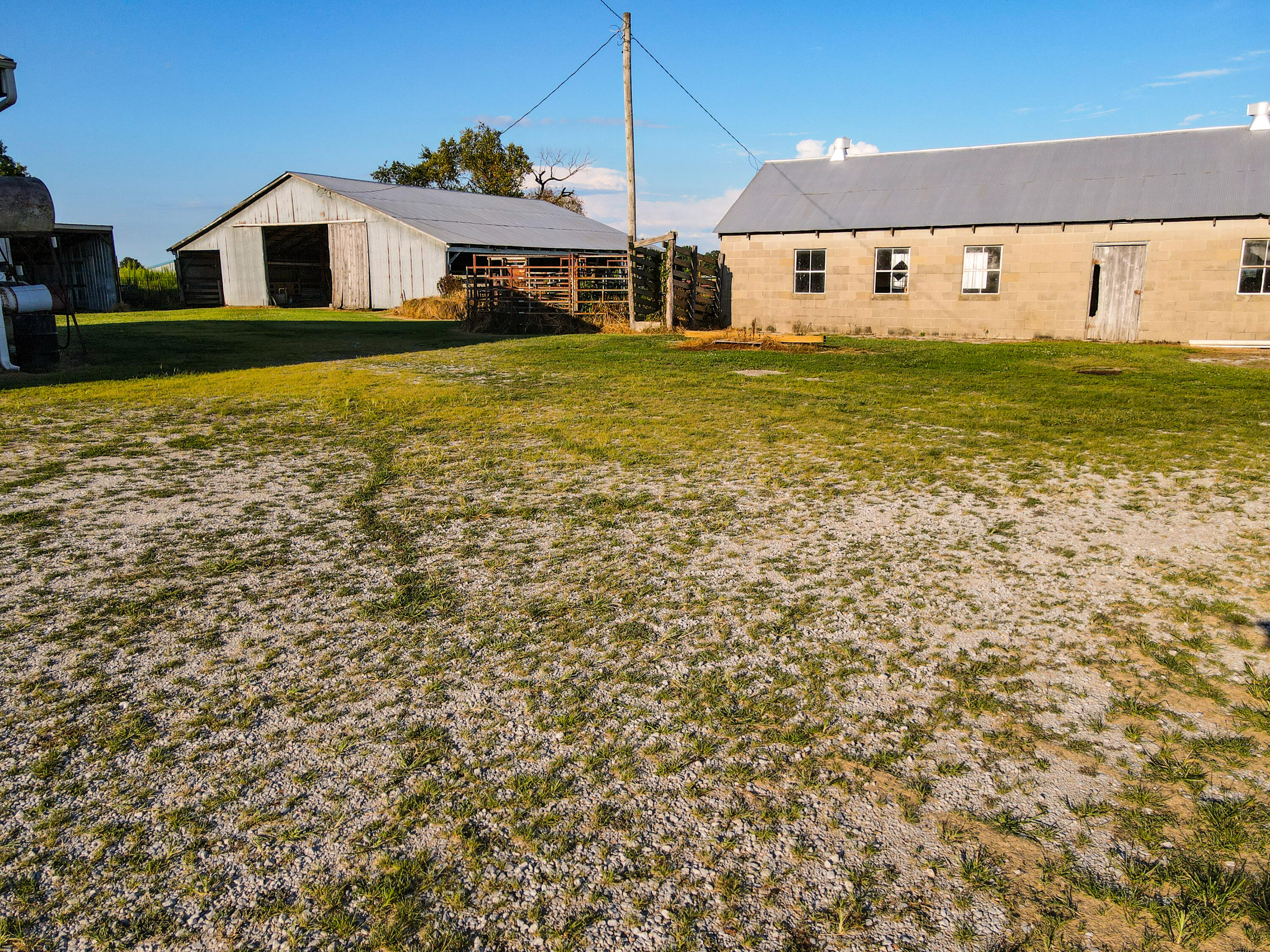 Photo 16 - Farm for sale – 15703 S 2850 Road  El Dorado Springs, MO