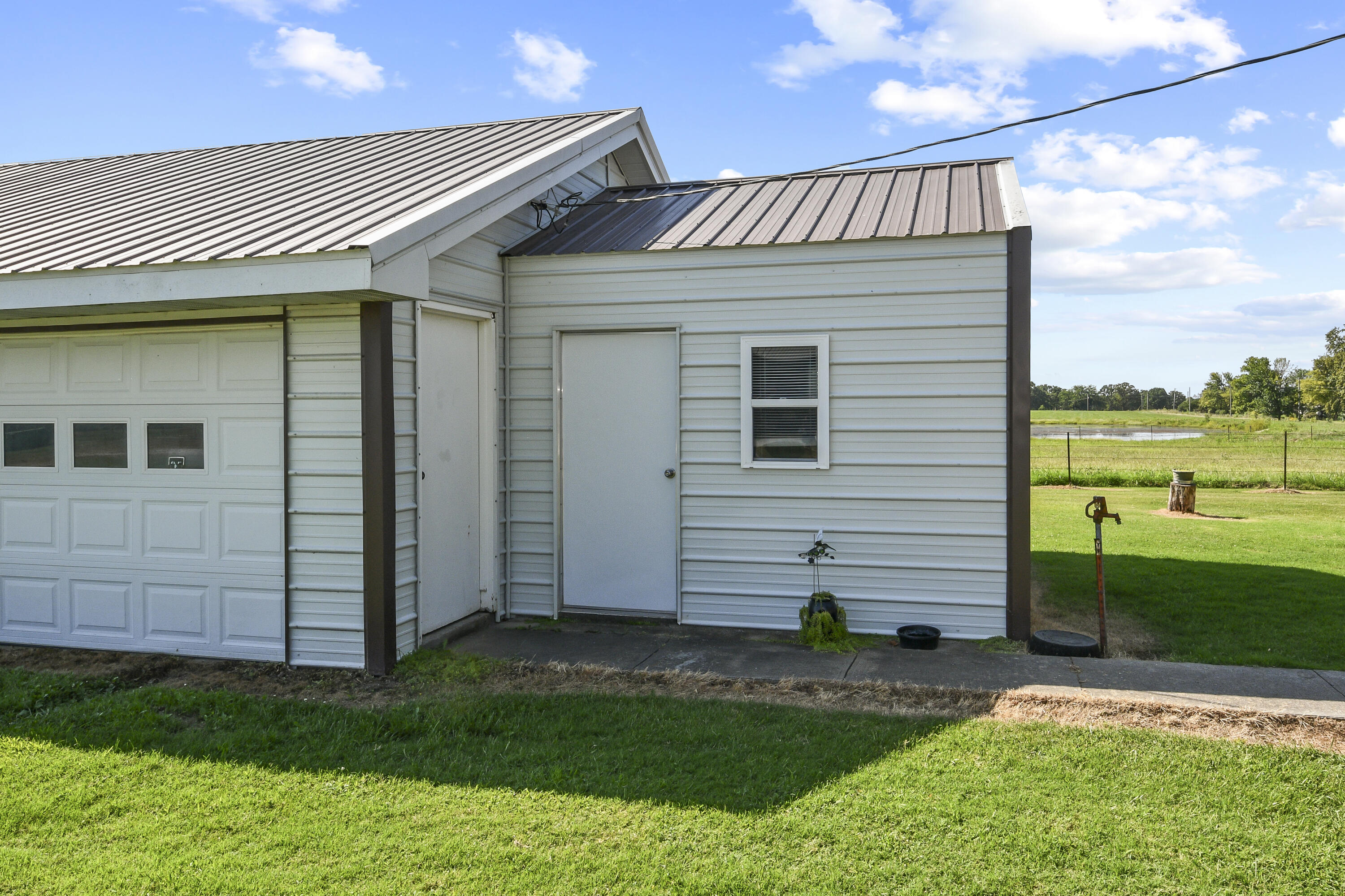 Photo 46 - Farm for sale – 15703 S 2850 Road  El Dorado Springs, MO