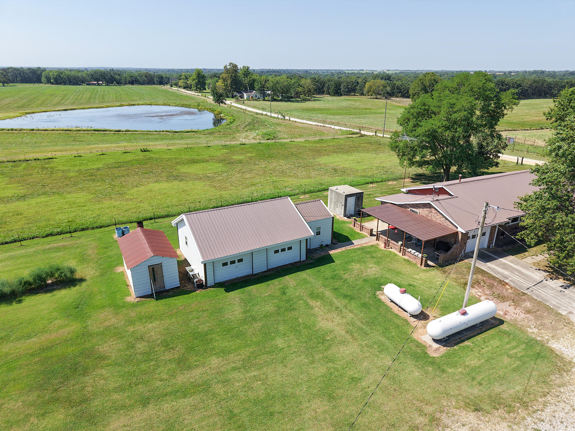 Photo 10 - Farm for sale – 15703 S 2850 Road  El Dorado Springs, MO