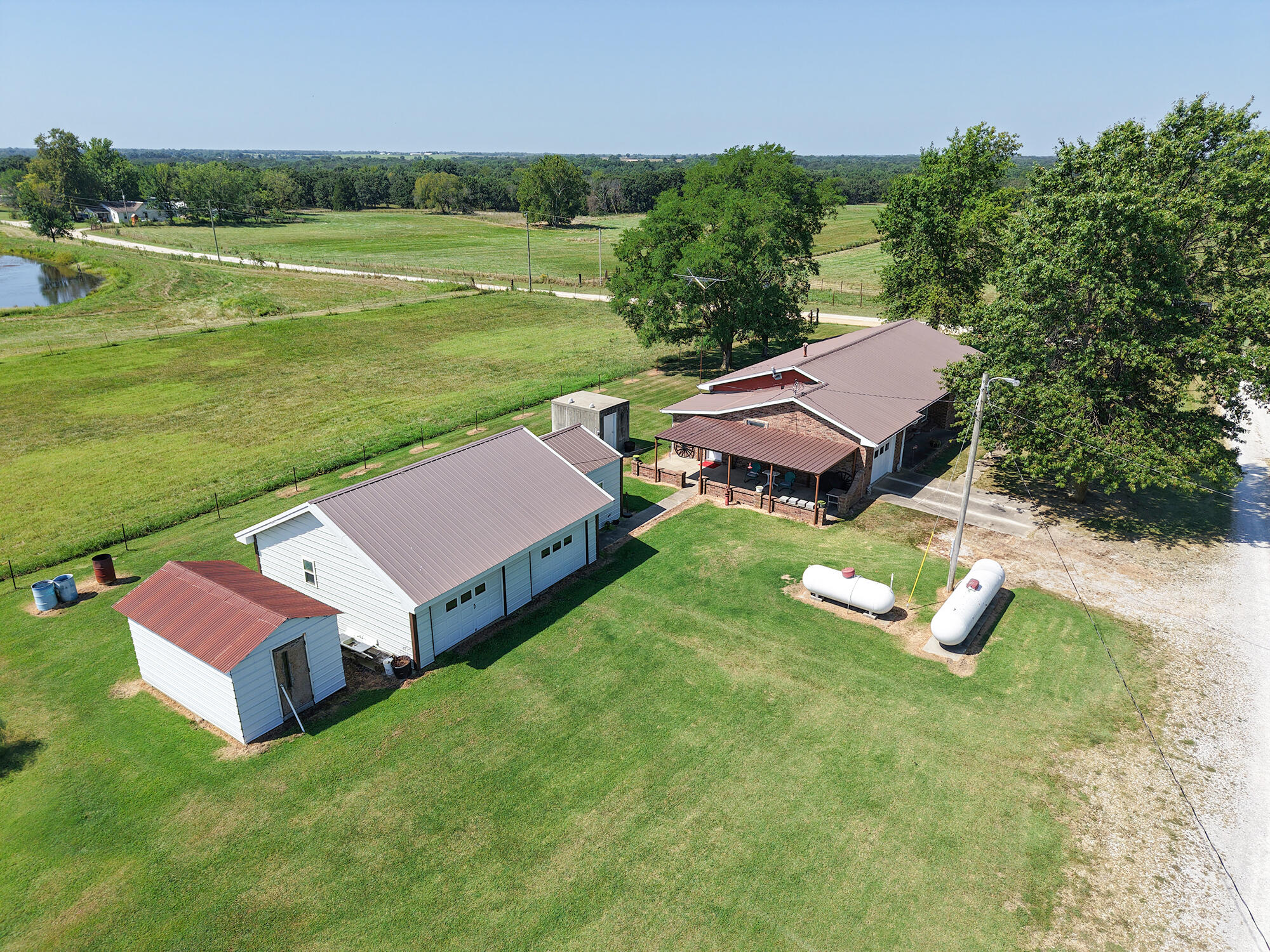 Photo 37 - Farm for sale – 15703 S 2850 Road  El Dorado Springs, MO