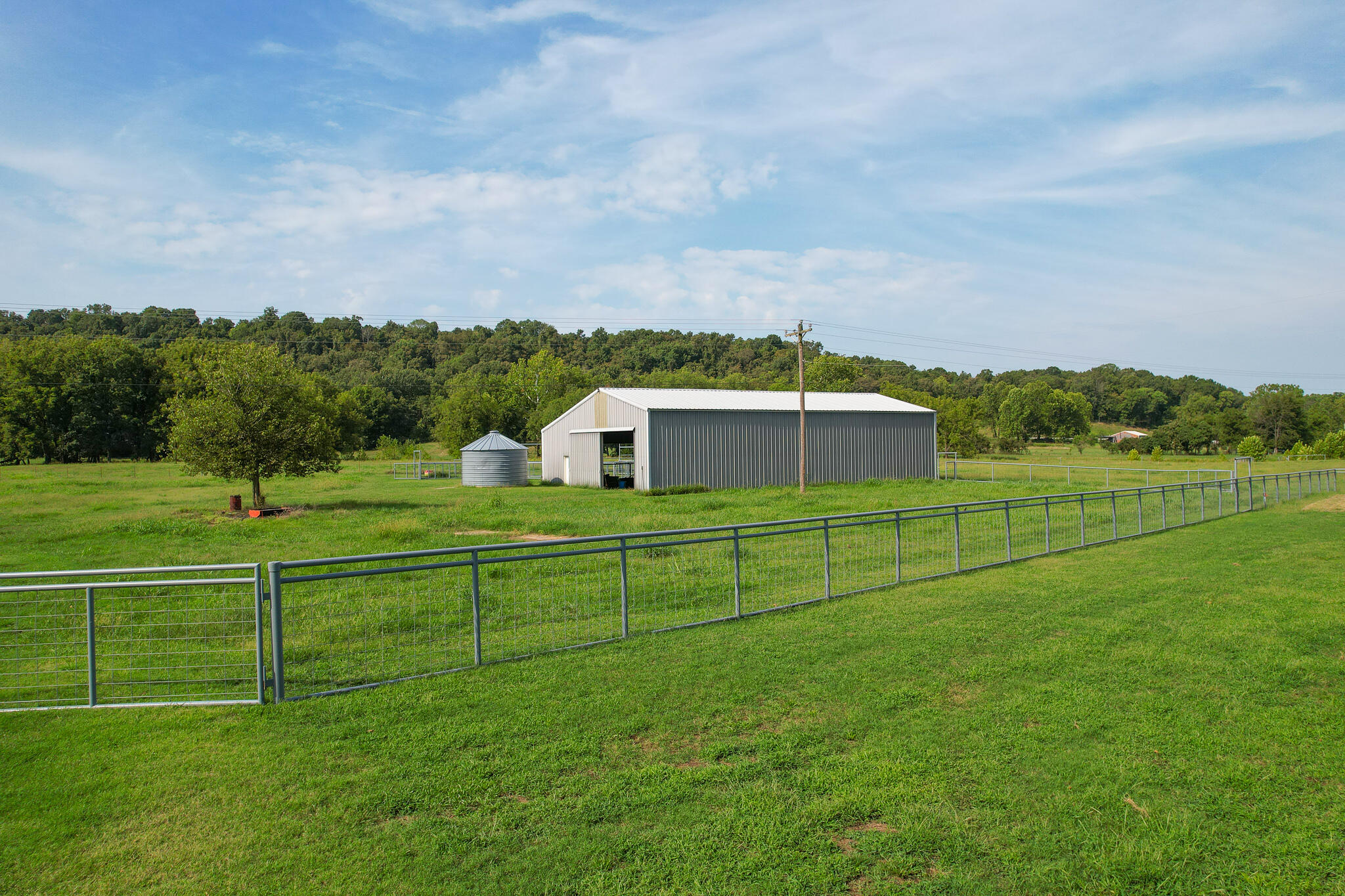 Photo 11 - Farm for sale – 64795 E 202 Road  Wyandotte, OK