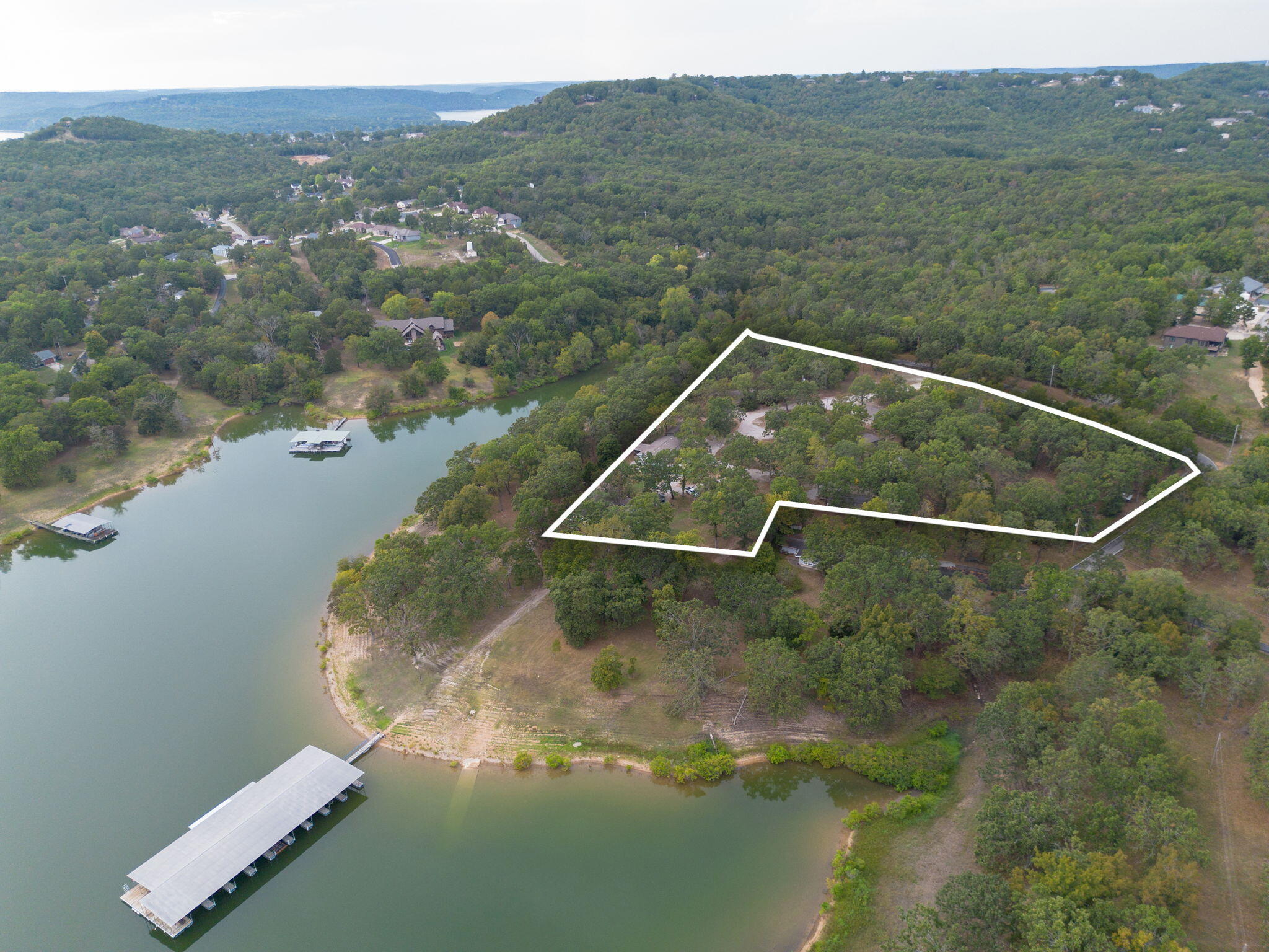 Photo 6 - Residential for sale – 220  Bittersweet Circle  Kimberling City, MO