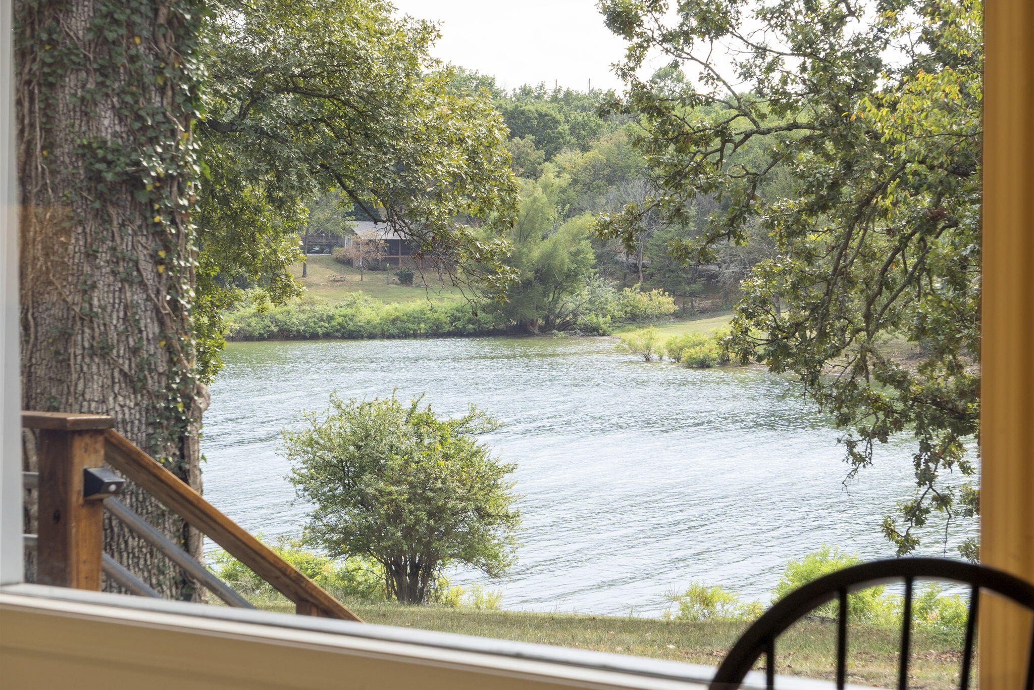 Photo 3 - Residential for sale – 220  Bittersweet Circle  Kimberling City, MO