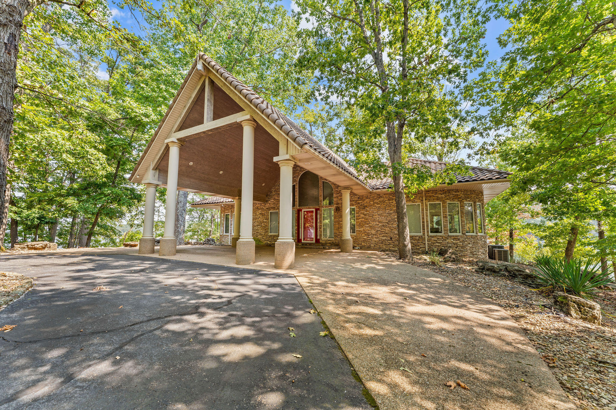 Photo 4 - Residential for sale – 24304  Mustang Lane  Shell Knob, MO