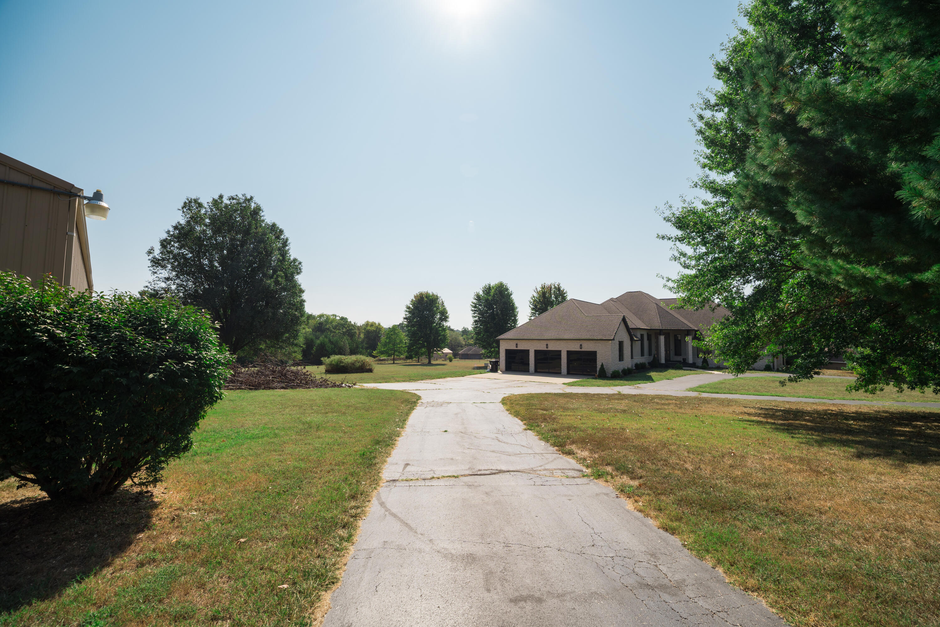 Photo 133 - Residential for sale – 700 N Farm Road 193   Springfield, MO