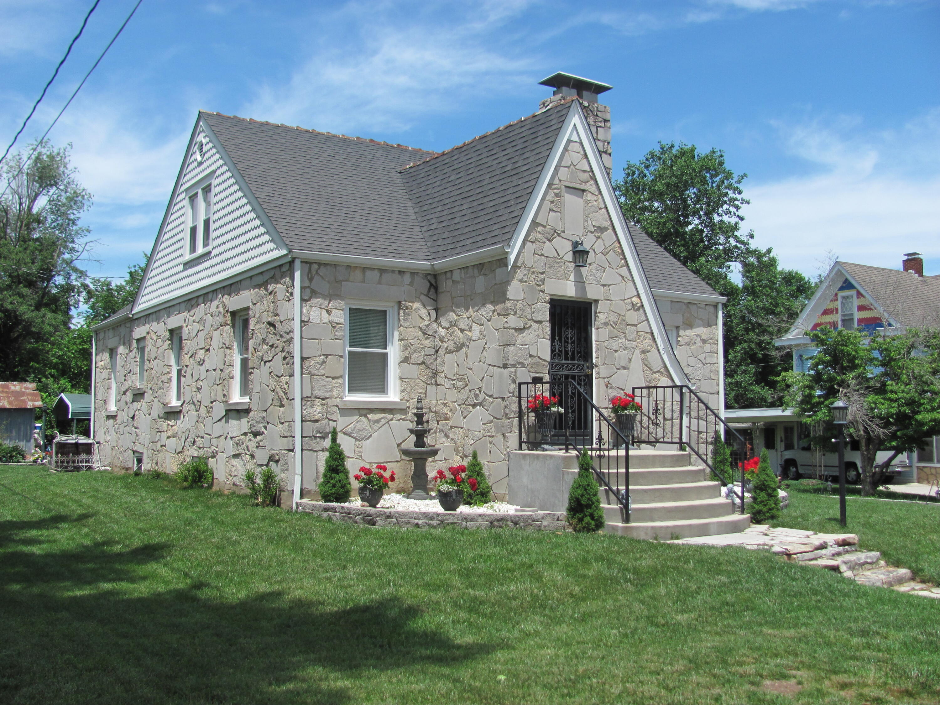 Listing 590434