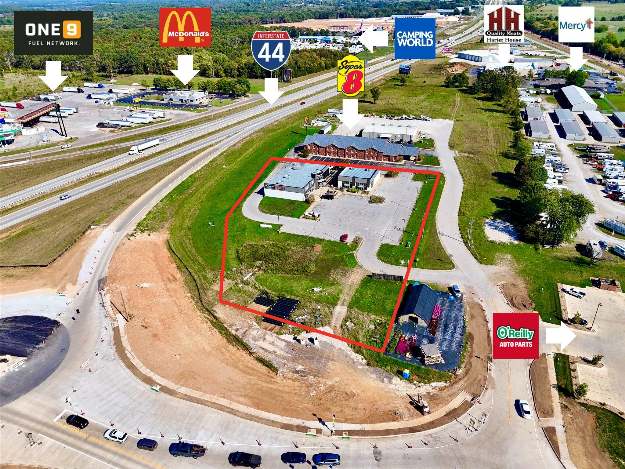 Photo 5 - Commercial Sale for sale – 306 E Chestnut Street  Strafford, MO