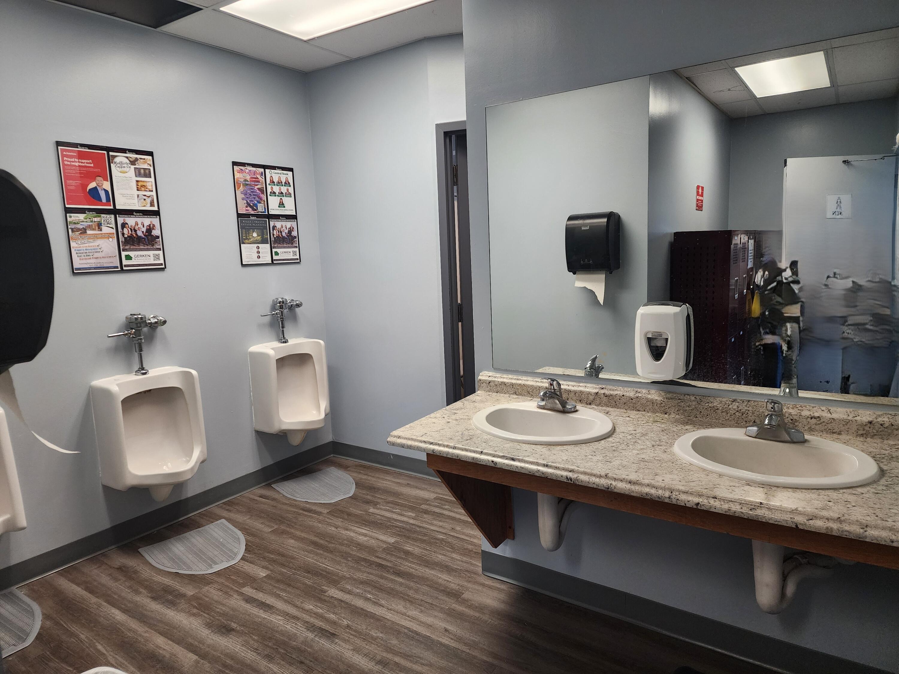 Photo 18 - Commercial Sale for sale – 175  Industrial Park Drive  Hollister, MO