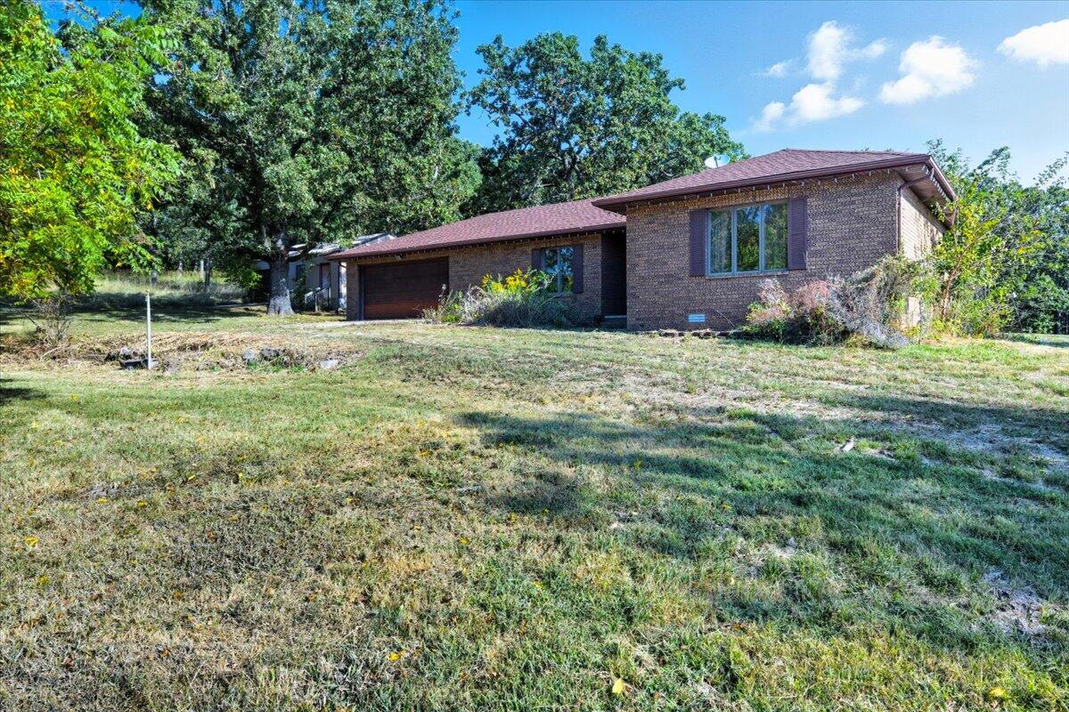 Residential for sale – 15494  Amethyst Road   Conway, MO