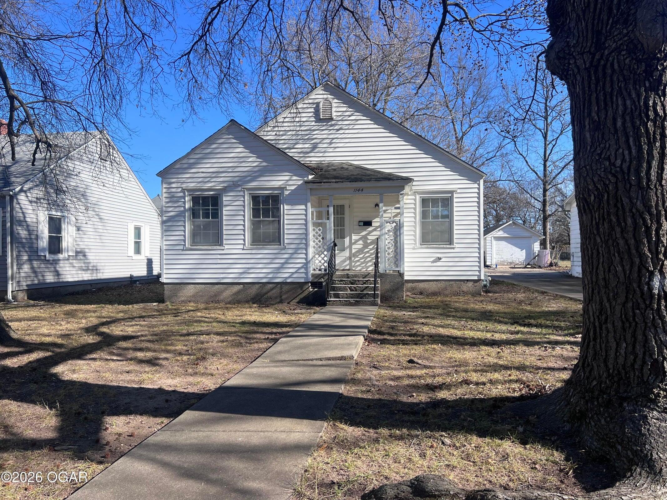 Listing 590647