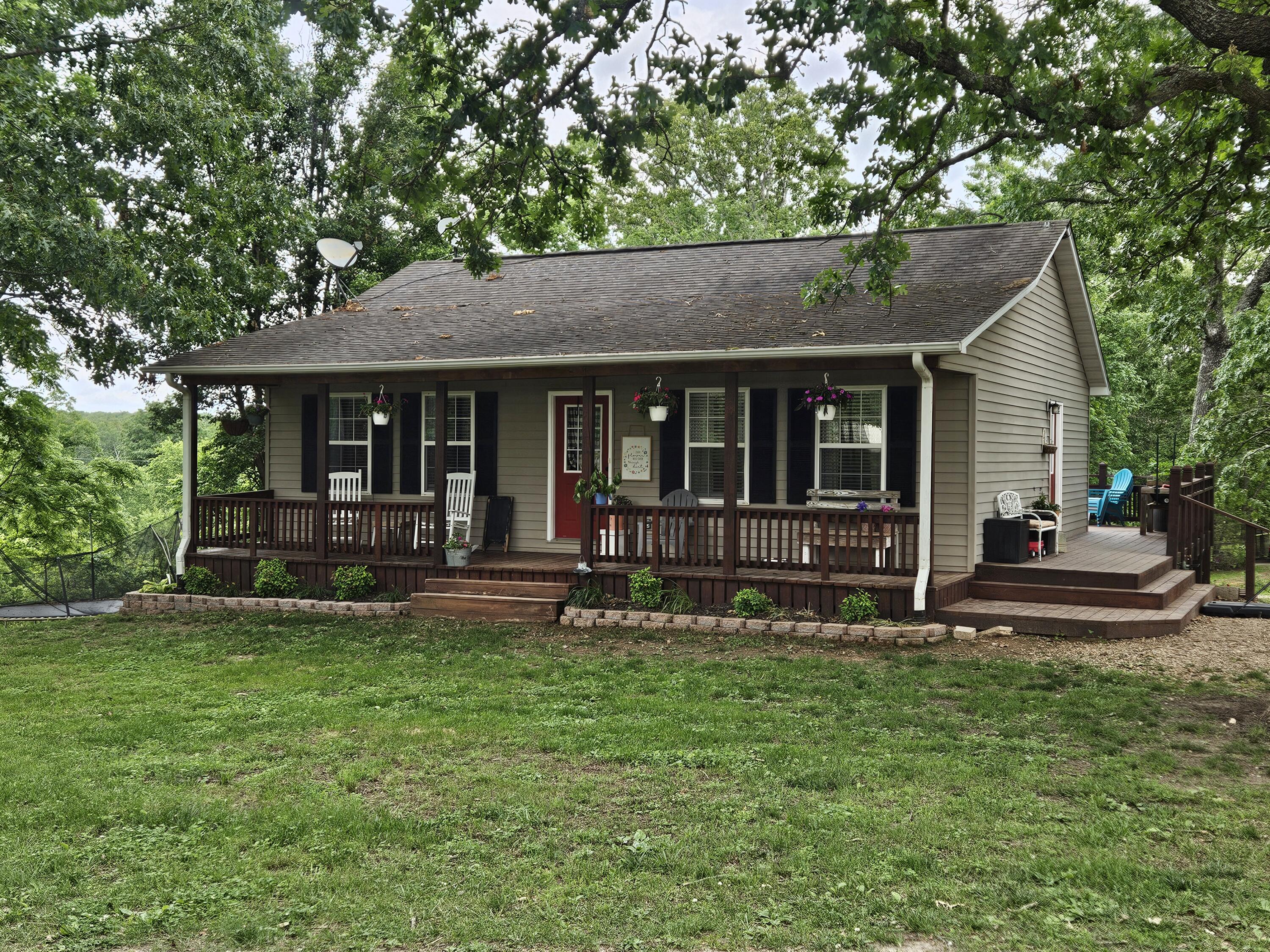 Listing 591710